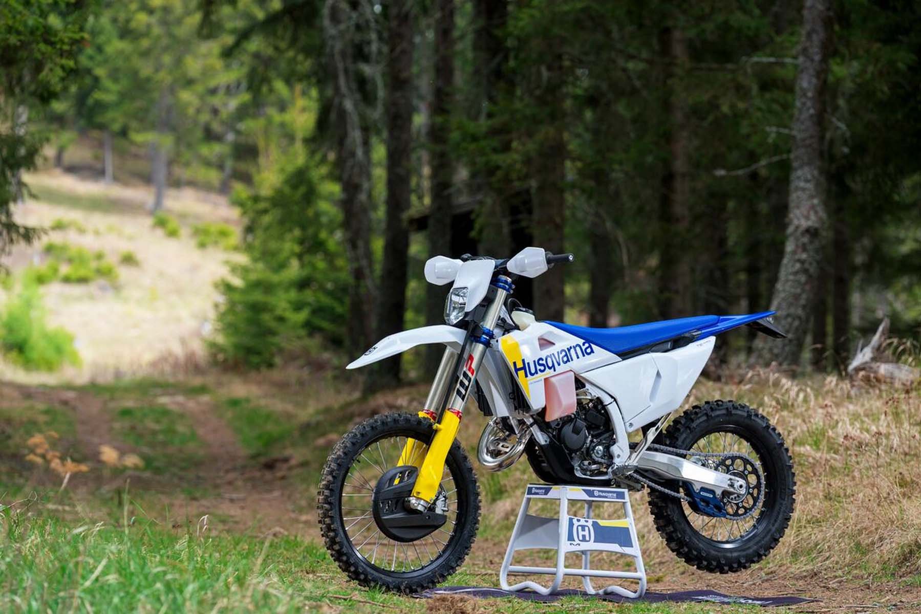 Husqvarna_Enduro_2027_12.jpg